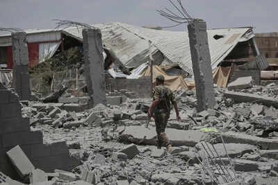 Yemens-Houthi-rebels-allege-US-airstrike-hit-a-prison-holding-African-migrants.jpg